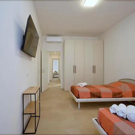 White House & Views דירה